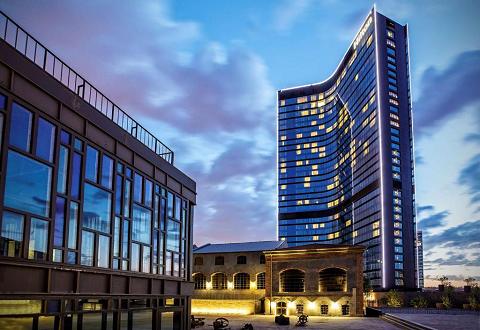 RENT A CAR HILTON ISTANBUL BOMONTI HOTEL LUXURY RENT A CAR HILTON ISTANBUL BOMONTI HOTEL SUV RENTAL