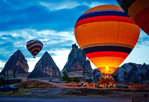 AUTO MIETEN TAKSIM PLATZ AUTOVERMIETUNG KAPPADOKIEN MIETWAGEN KAPPADOKIEN