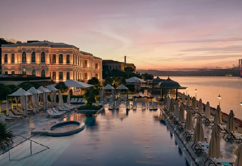 FOUR SEASONS HOTEL ISTANBUL LOCATION DE VOITURES FOUR SEASONS HOTEL ISTANBUL