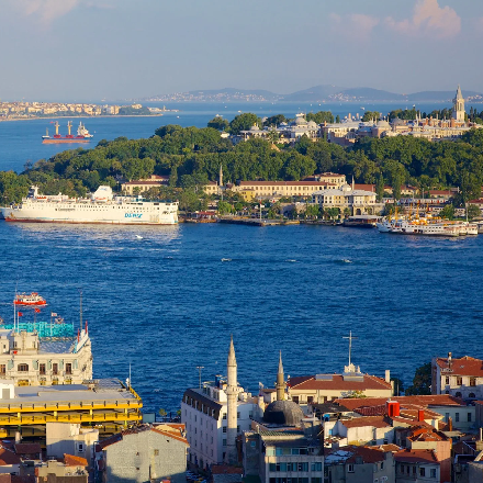 OLD CITY ISTANBUL CAR RENTAL SULTANAHMET RENT A CAR GRAND BAZAAR CAR HIRE LALELI