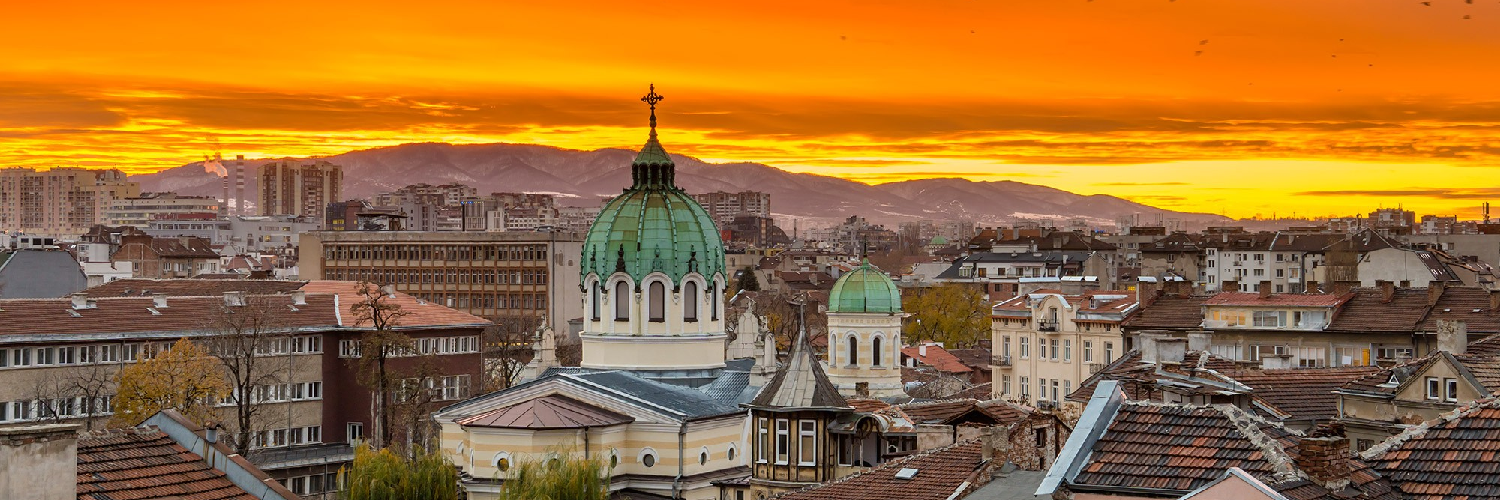 наемане на миниван Таксим, наемане на кола Таксим, наемане на джип Таксим, наемане на микробус летище Сабиха Гьокчен, наемане на миниван летище Сабиха Гьокчен,